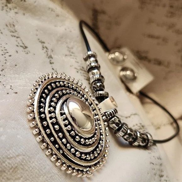 Traditional Beautiful Oxidized Silver Leather  Strap Necklace - Picture 3 of 13